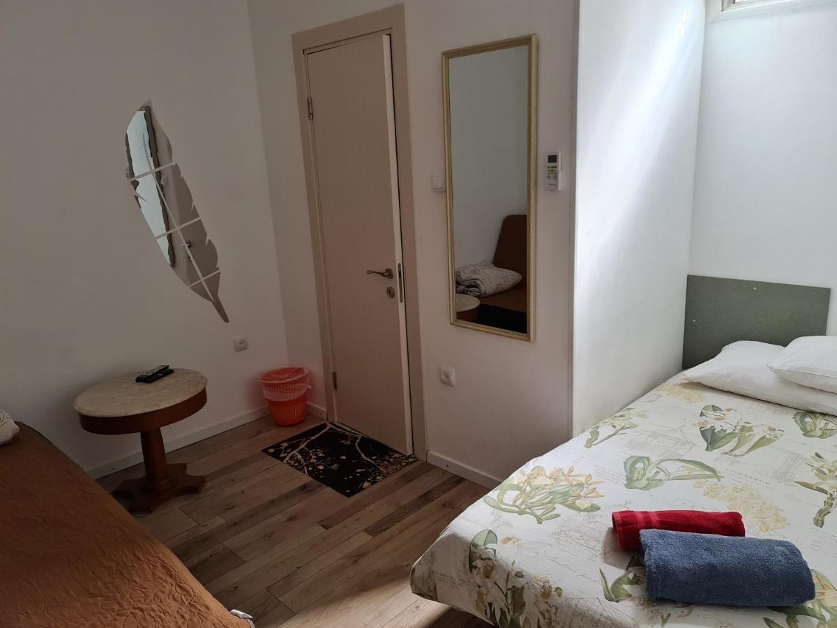 Hostel In Eilat Exteriör bild